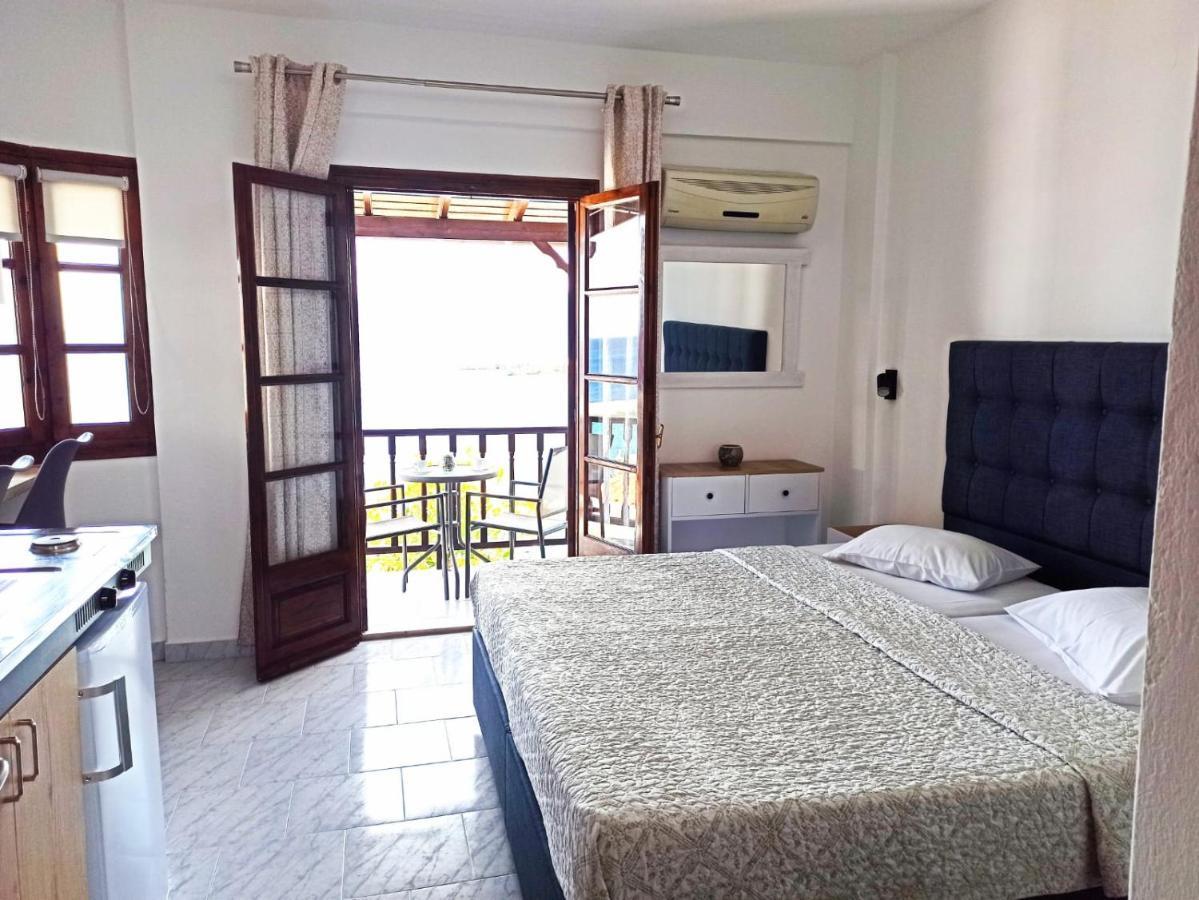 Studios Loukia Κοκκάρι Εξωτερικό φωτογραφία