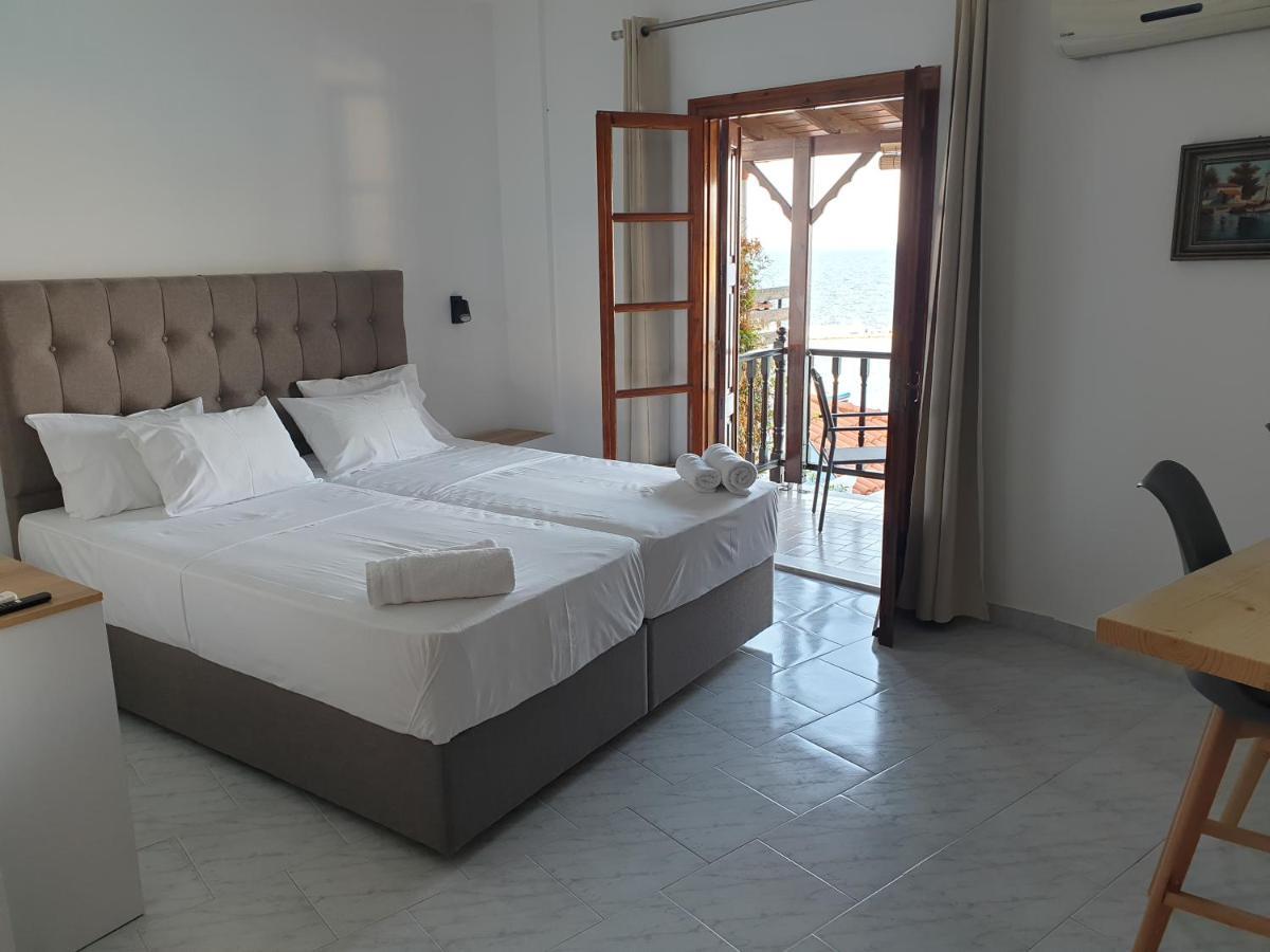 Studios Loukia Κοκκάρι Εξωτερικό φωτογραφία