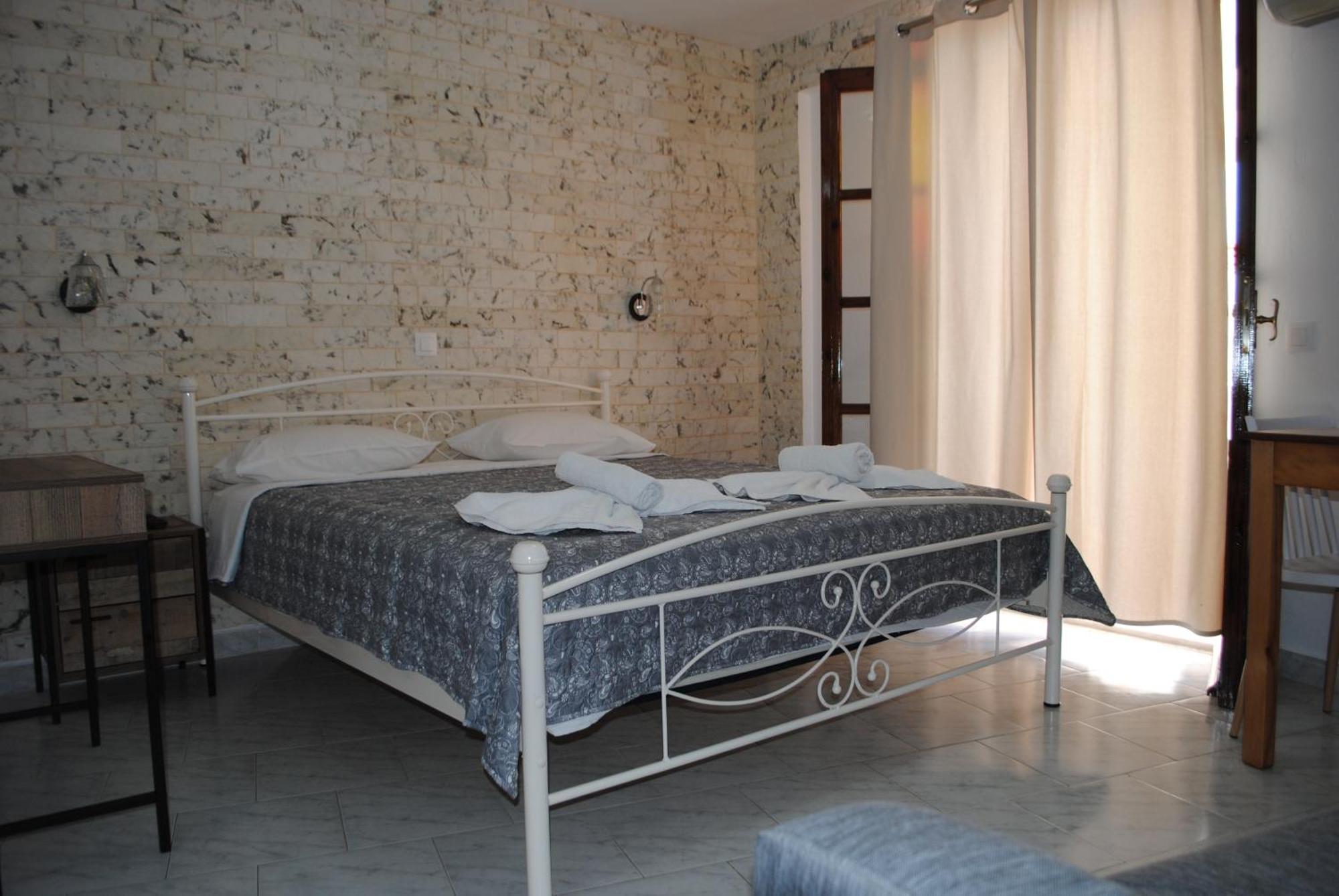 Studios Loukia Κοκκάρι Εξωτερικό φωτογραφία